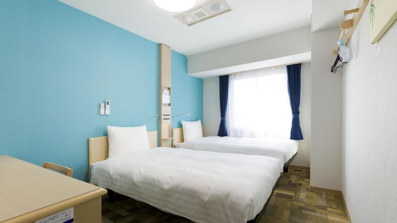 Toda  Toyoko Inn Kita-Toda-Eki Higashi-Guchi מראה חיצוני תמונה